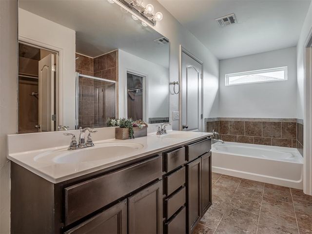 2401 NW 194th Street, Edmond, OK 73012