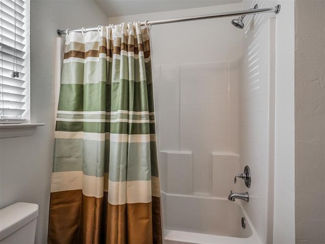 2401 NW 194th Street, Edmond, OK 73012