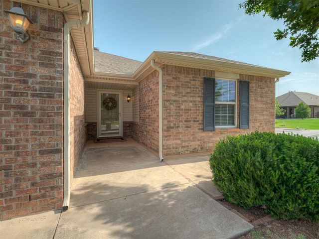2401 NW 194th Street, Edmond, OK 73012