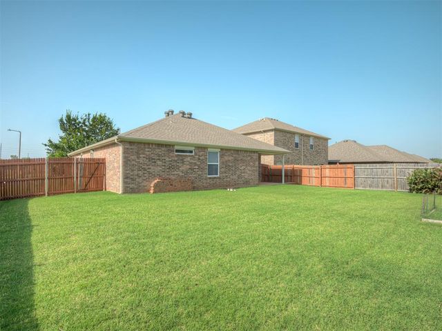 2401 NW 194th Street, Edmond, OK 73012