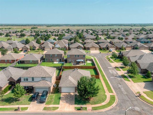 2401 NW 194th Street, Edmond, OK 73012