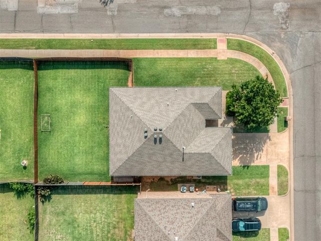 2401 NW 194th Street, Edmond, OK 73012