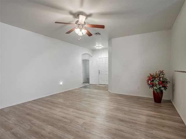 2401 NW 194th Street, Edmond, OK 73012