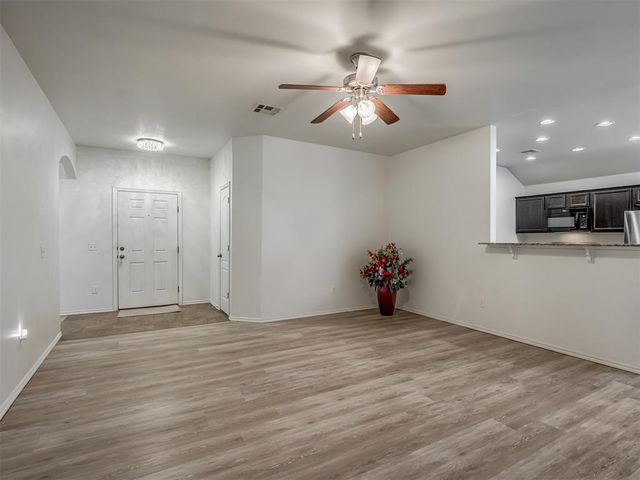 2401 NW 194th Street, Edmond, OK 73012