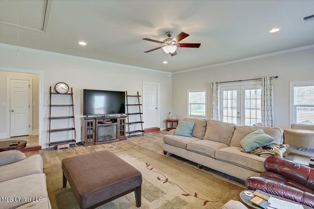 2099 E Franklin Street, Carthage, MS 39051