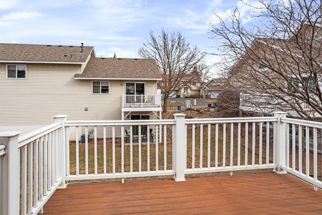 2907 Devonshire Circle, Woodbury, MN 55125