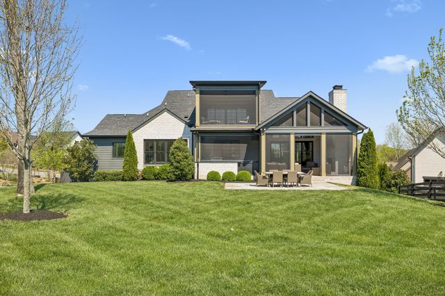 7066 Lanceleaf Dr, College Grove, TN 37046