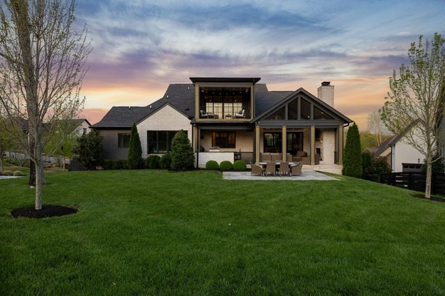 7066 Lanceleaf Dr, College Grove, TN 37046