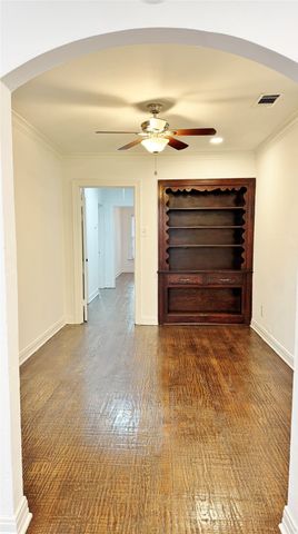 5542 Longview Street, Dallas, TX 75206