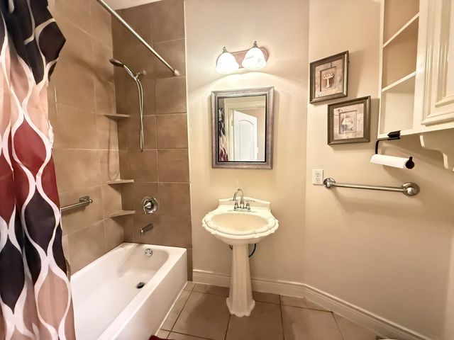 19707 Fairway Island Drive, Humble, TX 77346