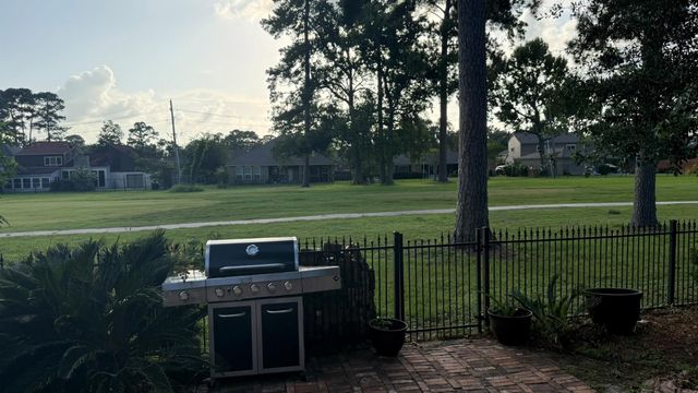 19707 Fairway Island Drive, Humble, TX 77346