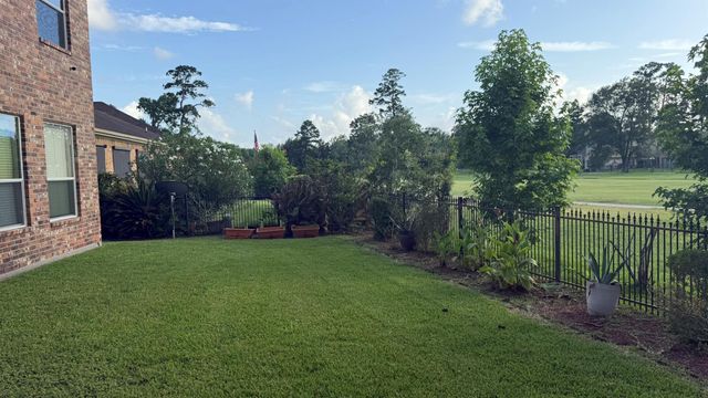 19707 Fairway Island Drive, Humble, TX 77346