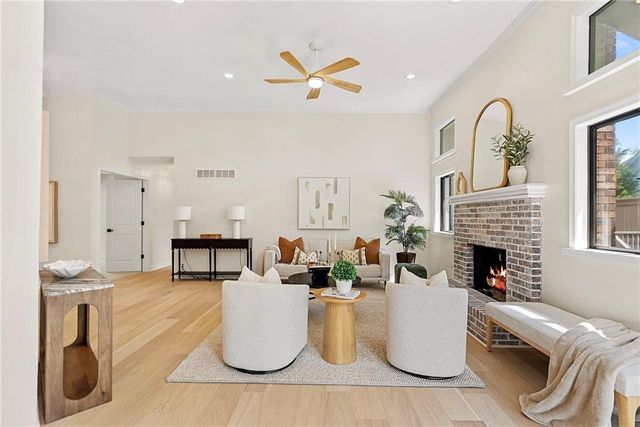 15801 Dearborn Street, Overland Park, KS 66223