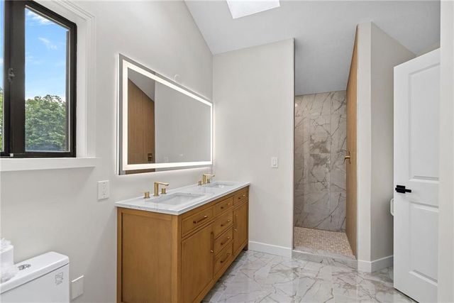 15801 Dearborn Street, Overland Park, KS 66223