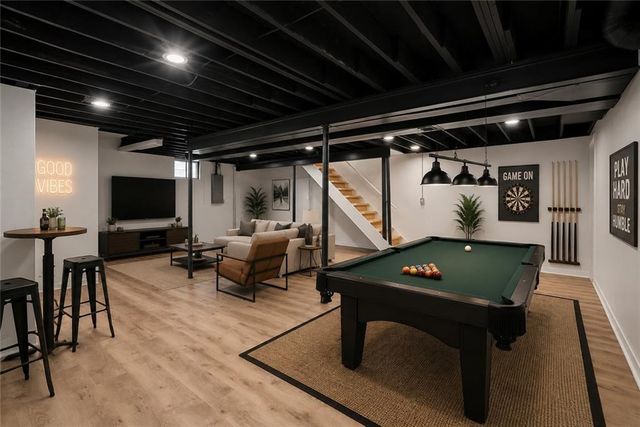 15801 Dearborn Street, Overland Park, KS 66223