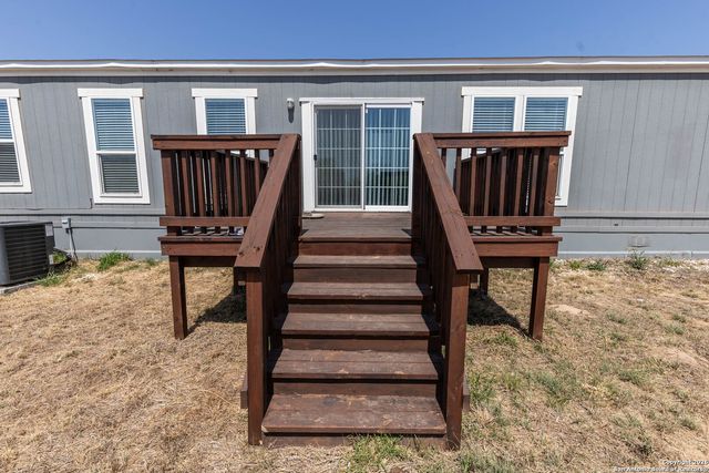 181 Viridian View, Pleasanton, TX 78064