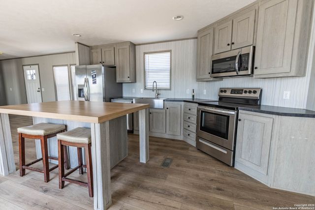 181 Viridian View, Pleasanton, TX 78064