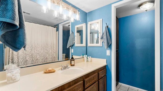 9869 Aldergrove Lane, Spring Valley, CA 91977