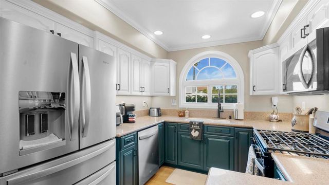 9869 Aldergrove Lane, Spring Valley, CA 91977