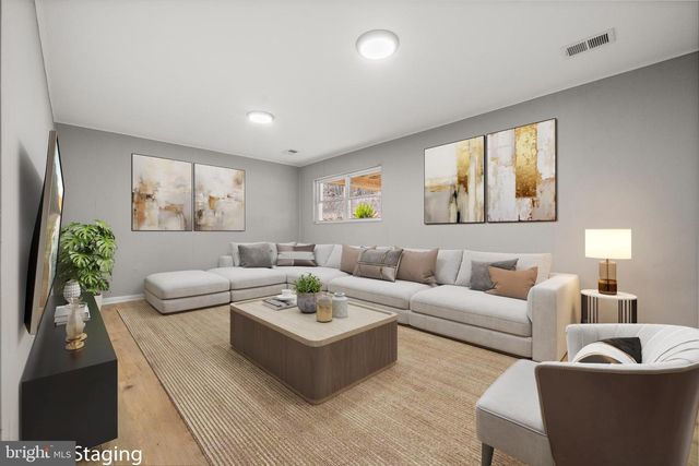 4801 IVERSON PL, Temple Hills, MD 20748