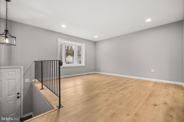 4801 IVERSON PL, Temple Hills, MD 20748