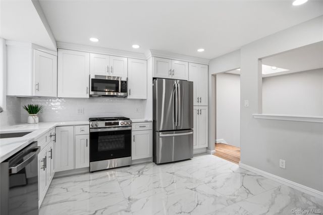 183 N Marginal Road, Jericho, NY 11753