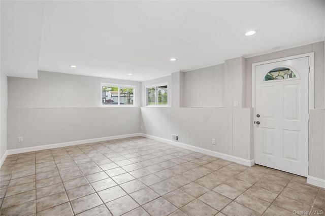 183 N Marginal Road, Jericho, NY 11753