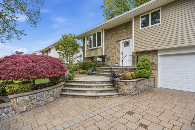 183 N Marginal Road, Jericho, NY 11753