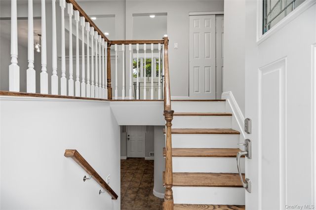 183 N Marginal Road, Jericho, NY 11753