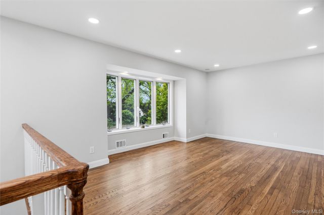 183 N Marginal Road, Jericho, NY 11753
