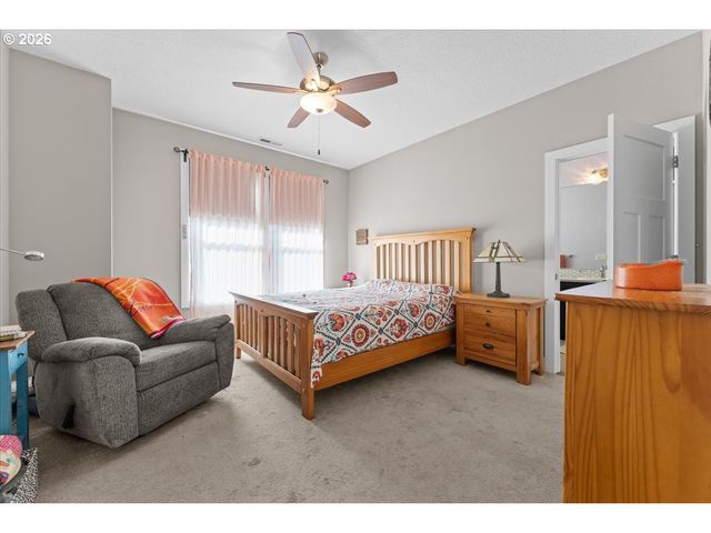 7862 Sw CAPITOL HILL Rd, Portland, OR 97219