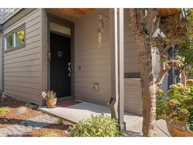 7862 Sw CAPITOL HILL Rd, Portland, OR 97219