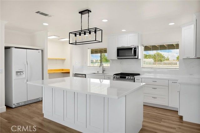 14265 Santee, Apple Valley, CA 92307