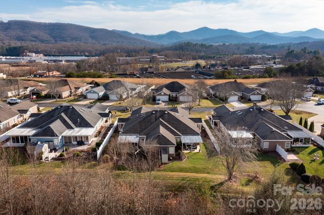 11-C Heather Way, Candler, NC 28715