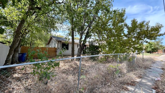 4721 Garrison Avenue, Dallas, TX 75216