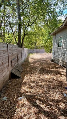 4721 Garrison Avenue, Dallas, TX 75216