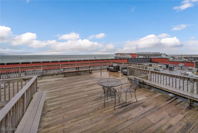 1133 W 9th Street 409, Cleveland, OH 44113