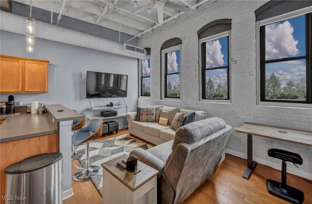 1133 W 9th Street 409, Cleveland, OH 44113