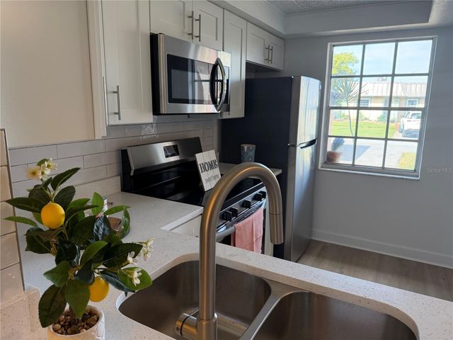 4412 SUNSTATE DRIVE A, New Port Richey, FL 34652