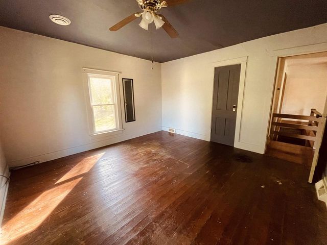 215 S CHURCH STREET, Endeavor, WI 53930