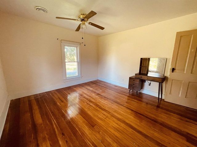 215 S CHURCH STREET, Endeavor, WI 53930