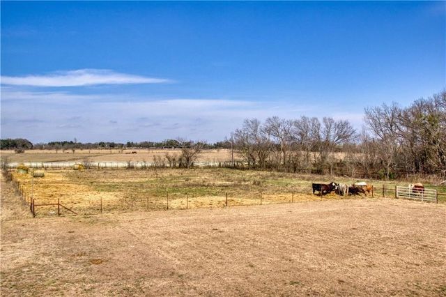 1770 County Road 329, Granger, TX 76530