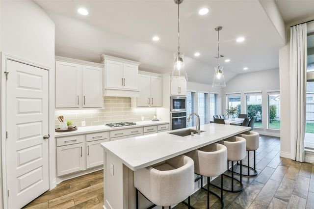 19443 Gray Mare Drive, Tomball, TX 77377