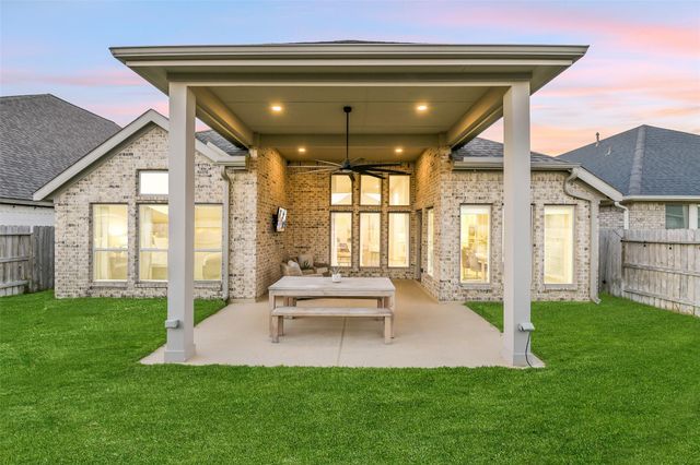 19443 Gray Mare Drive, Tomball, TX 77377