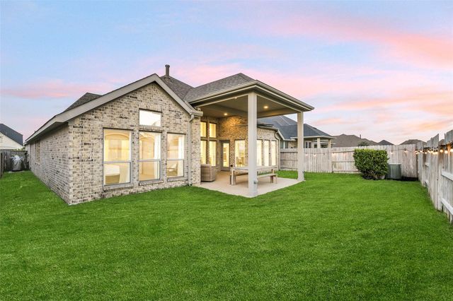 19443 Gray Mare Drive, Tomball, TX 77377