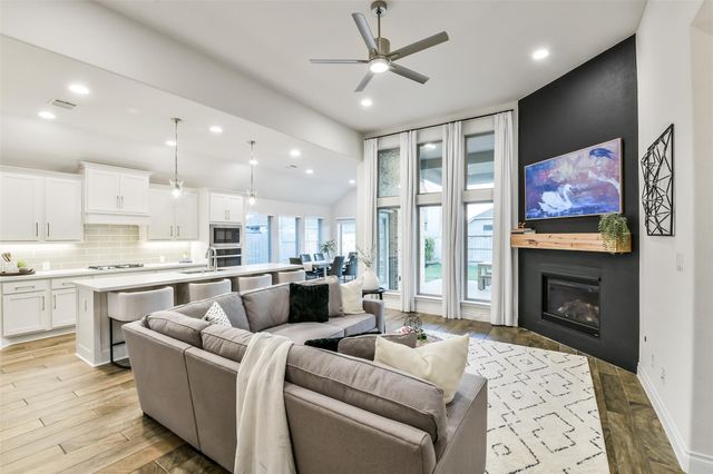 19443 Gray Mare Drive, Tomball, TX 77377