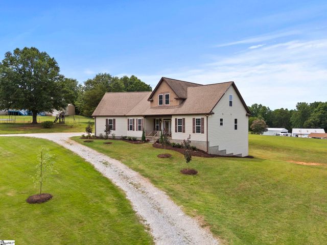 210 Rutledge Lake Road, Greenville, SC 29617