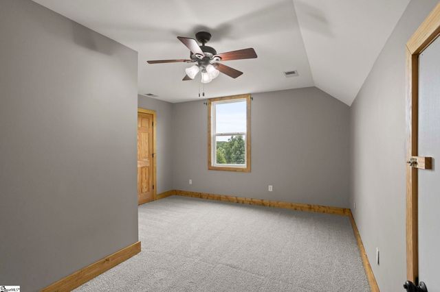 210 Rutledge Lake Road, Greenville, SC 29617