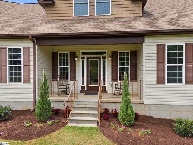 210 Rutledge Lake Road, Greenville, SC 29617