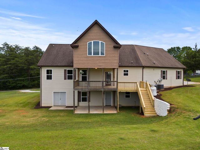210 Rutledge Lake Road, Greenville, SC 29617